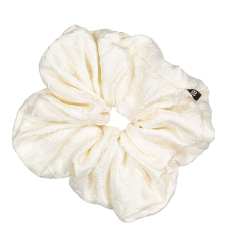 Knot Hairbands Bud Scrunchie // Cream