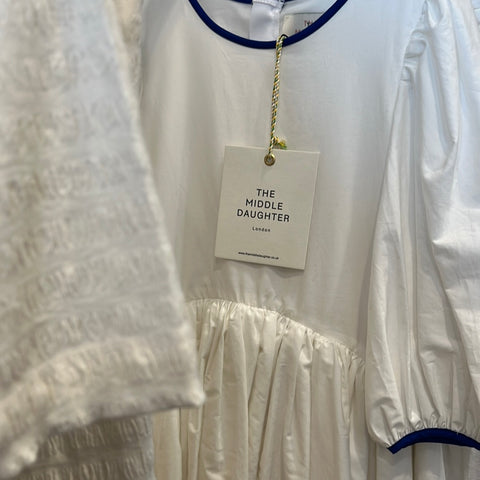 The middle Daughter Square The Circle Dress